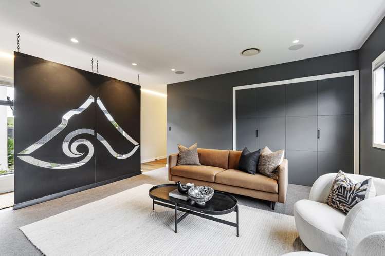 28 Honeyfield Drive Whalers Gate_14