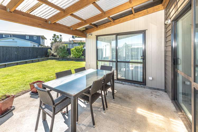 13 Kamahi Street Castlecliff_24