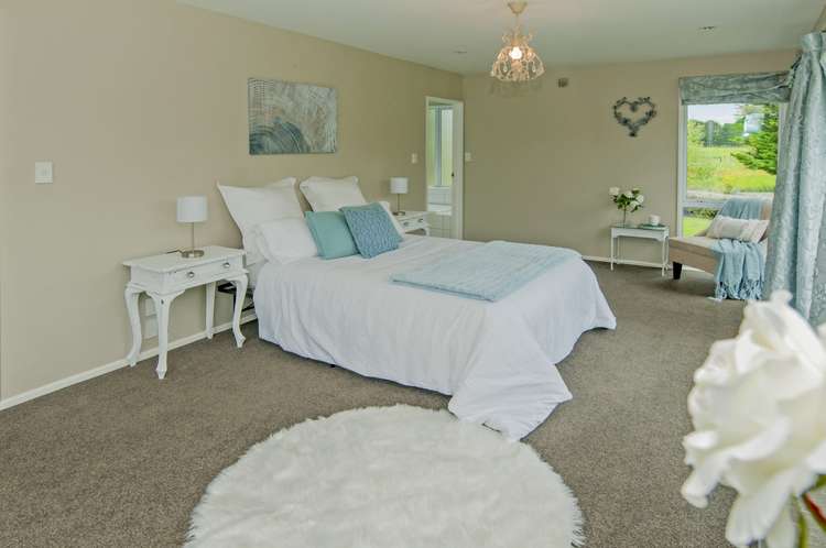 703 Robinsons Road Rolleston_16