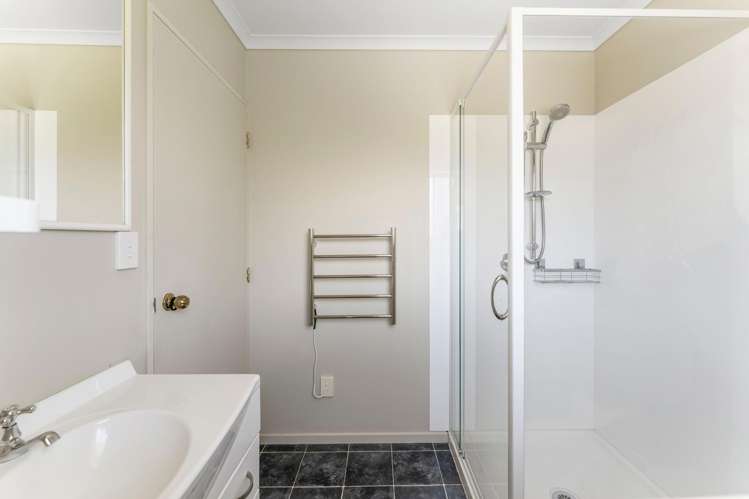 2 Mayer Crescent Wakefield_14