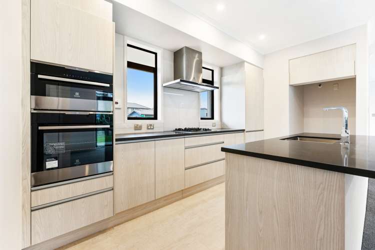 21 Couldrey Crescent Red Beach_7