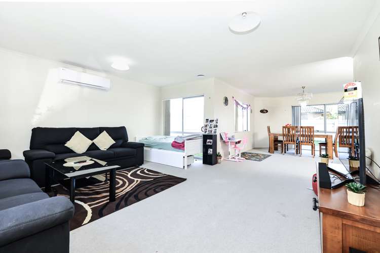 1 Rene Way Huntington_7