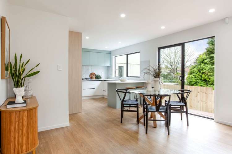 7B Craigbank Avenue New Lynn_1