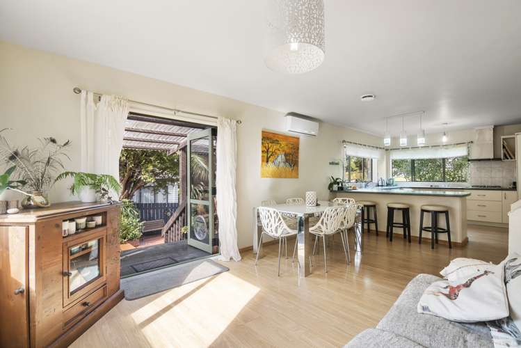 2/12 Patons Road Howick_2