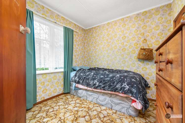 51 Dover Road Wainuiomata_9