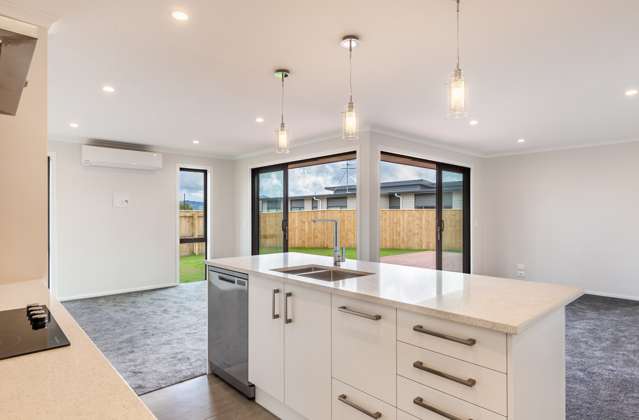 18 Tawhai Crescent Wharewaka_4