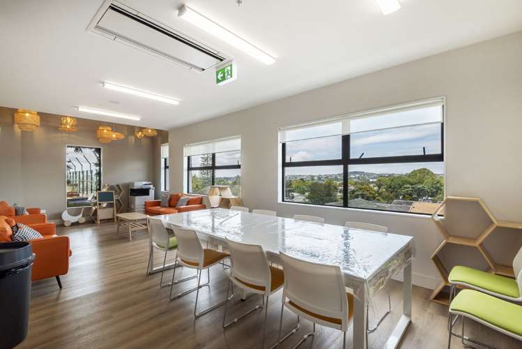 3145 Great North Road New Lynn_28