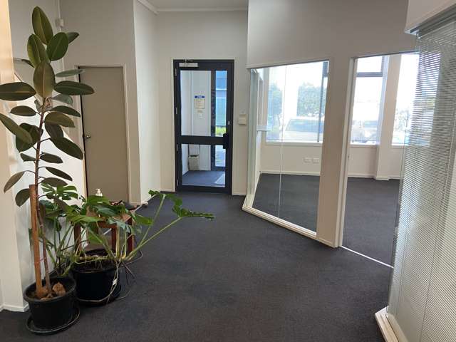 B/2 Target Court Wairau Valley_2