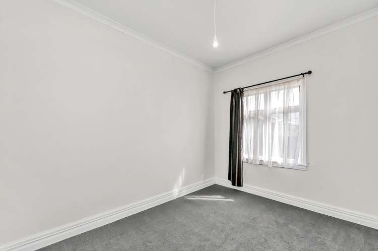 14 Lee Street Southbridge_11