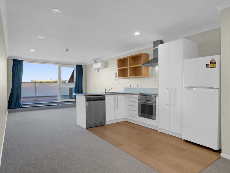 13/391 Victoria Street Hamilton Central_11