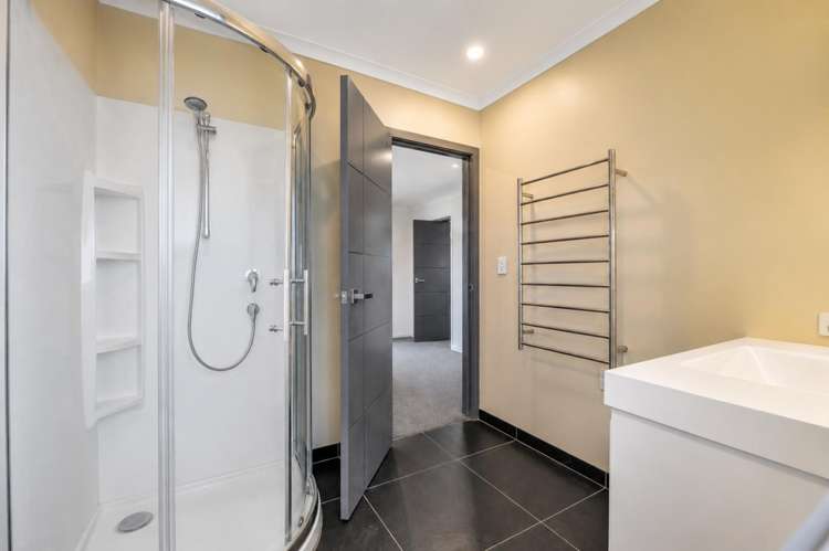 1384 Egmont Road Egmont Village_37