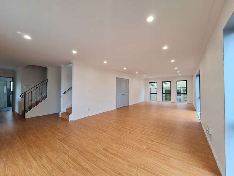 Arrowsmith Drive Flat Bush_4