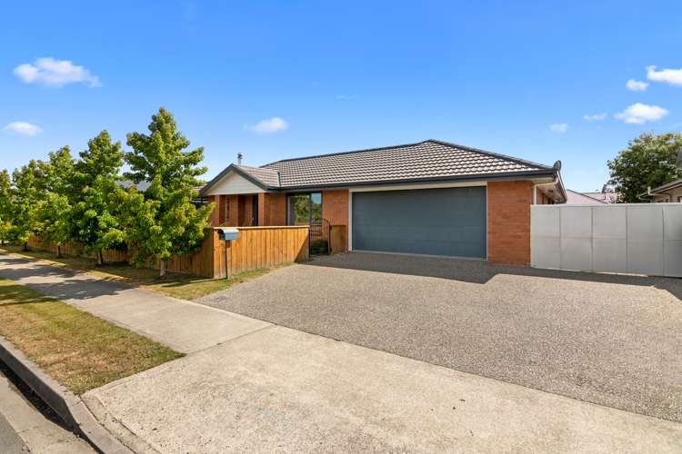 4 Ernest Place Brightwater_17