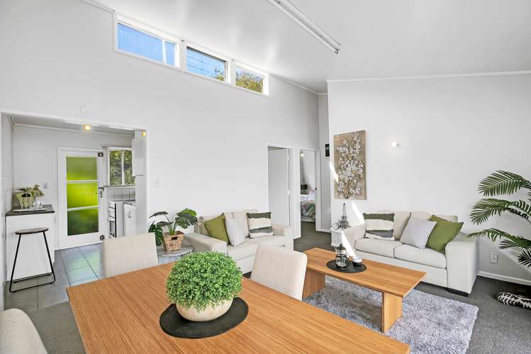 2/33 Grassways Avenue Pakuranga_11