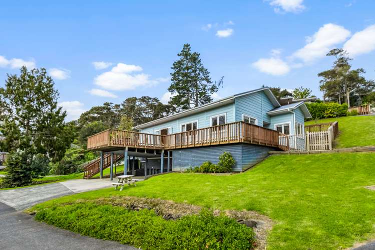 518d West Coast Road Oratia_6