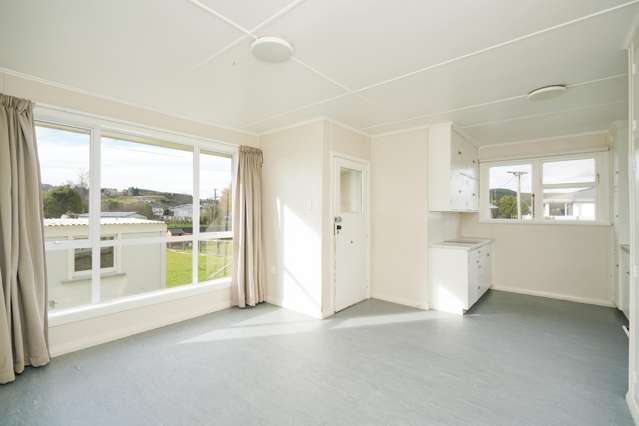 5 Anderson Place Gore Surrounds_4