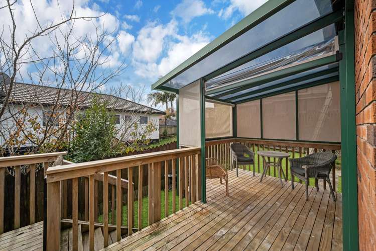 2/8 Millbrook Road Henderson_14
