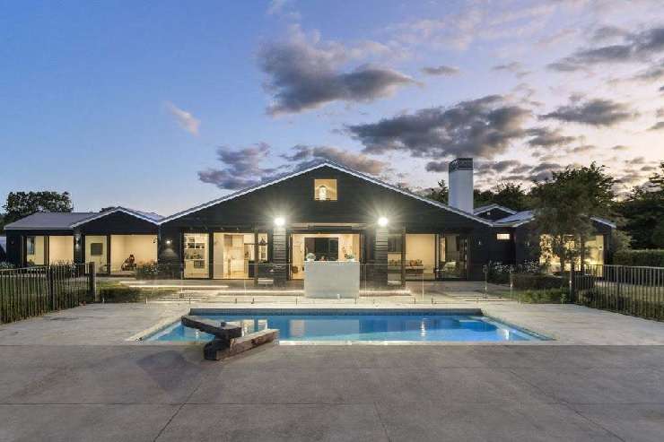 A mansion on Strathfield Lane, in Whitford, Auckland, netted a gross profit of <img1.3m after selling for $20m in February. Photo / Supplied