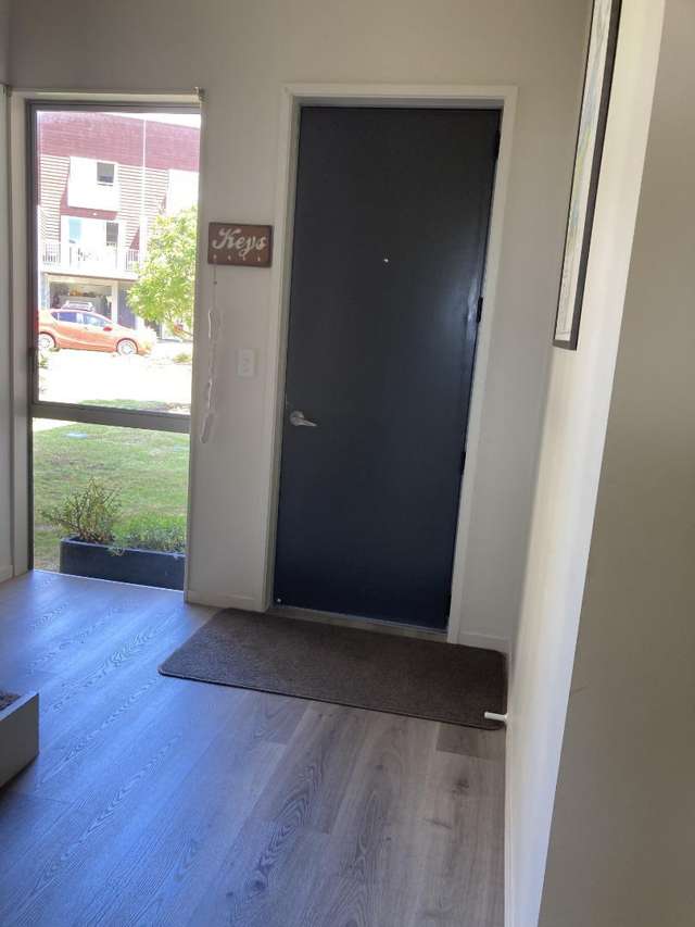 17/18 Eyre St (Ocean's Resort) Whitianga_3