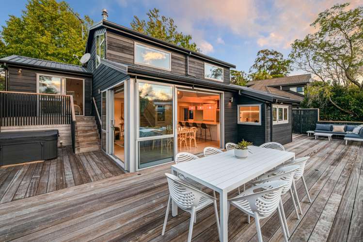 22 Woodfern Crescent Titirangi_20