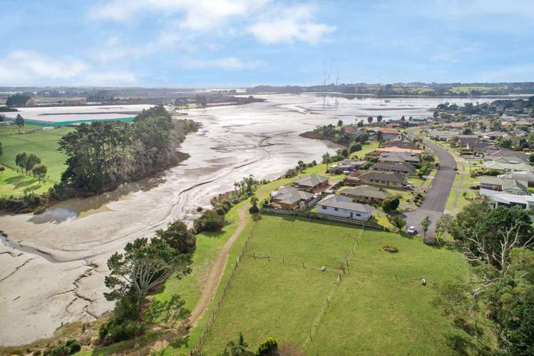 19 Bayview Drive Waiuku_17