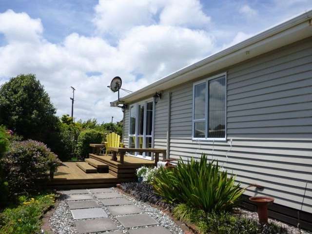 5 Whitcombe Road Opunake_1