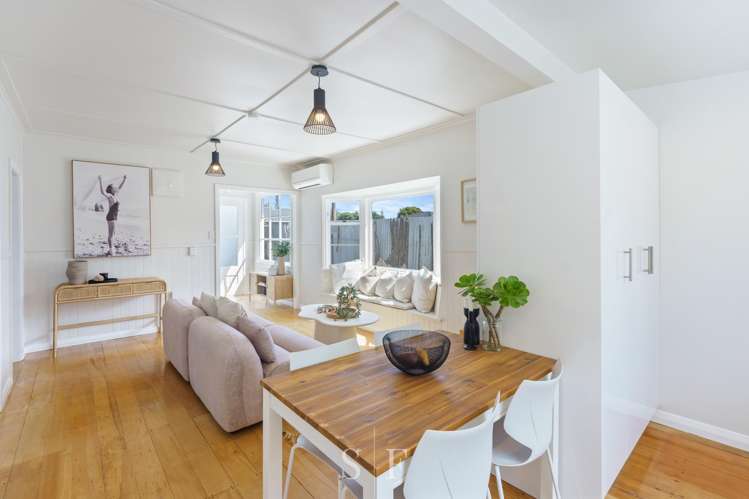 15 Rauparaha Street Waikanae Beach_14