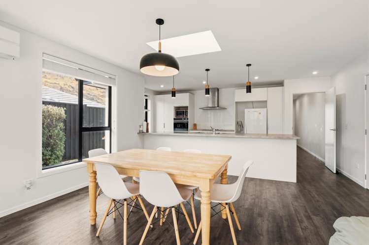 8 Peterley Road Lower Shotover_2