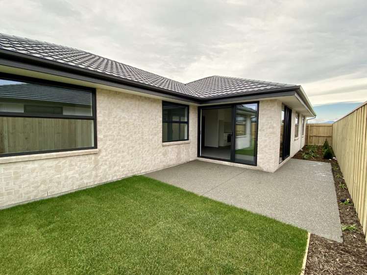 66 Crossley Avenue 500171_1
