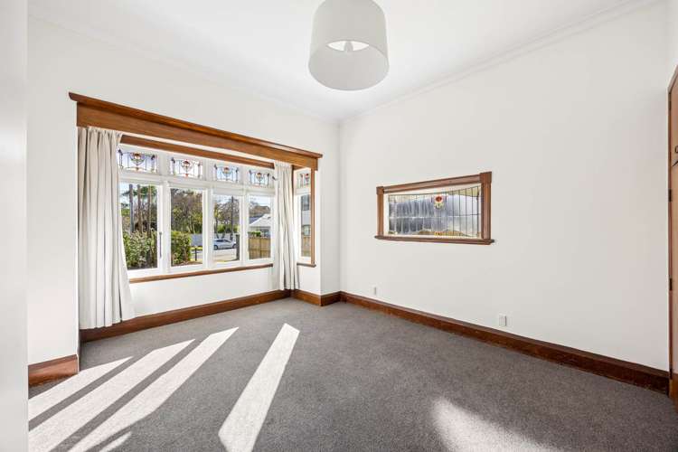 128 The Drive Epsom_10