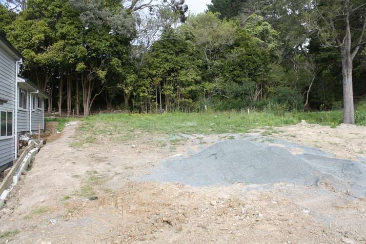 18 Gospel Heights Flat Bush_5