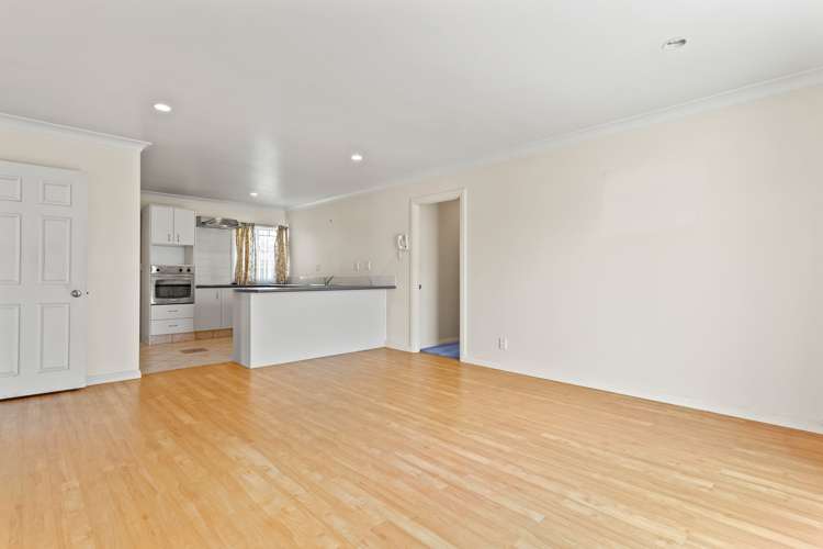 2 Broadhurst Road Flat Bush_5