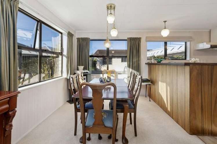 152A Ranolf Street Glenholme_15