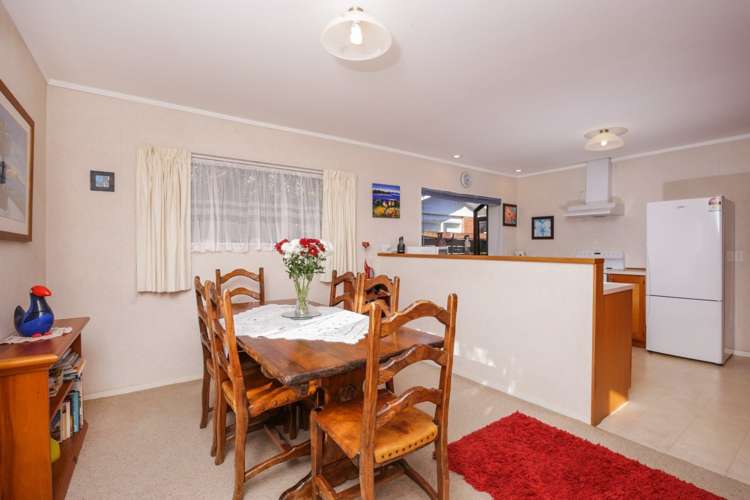 2/76b Trafalgar Street Onehunga_6