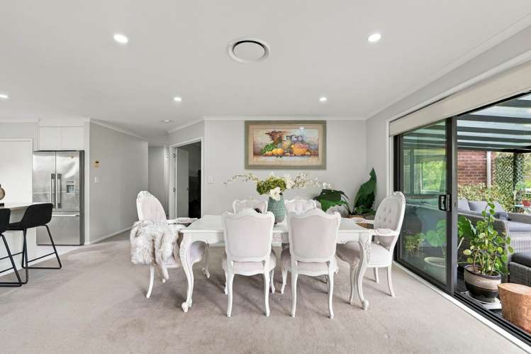 29 Whangaparaoa Road Red Beach_11