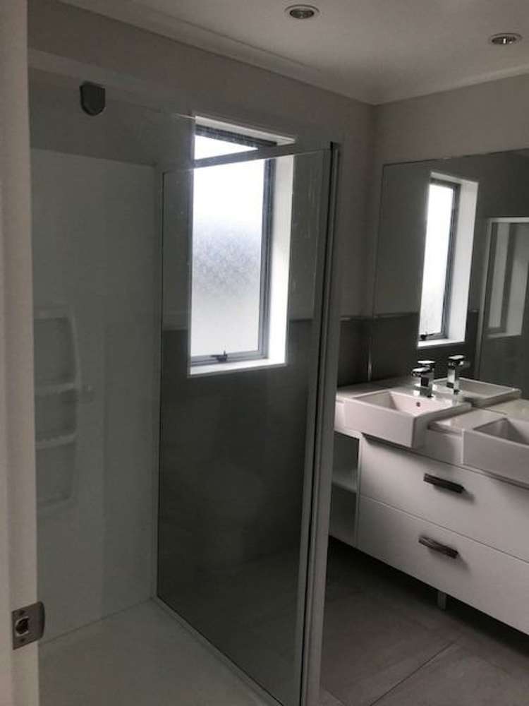 55 Mackay Drive Greenhithe_18