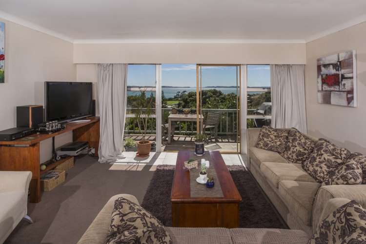 13 Paisley Street Mellons Bay_1