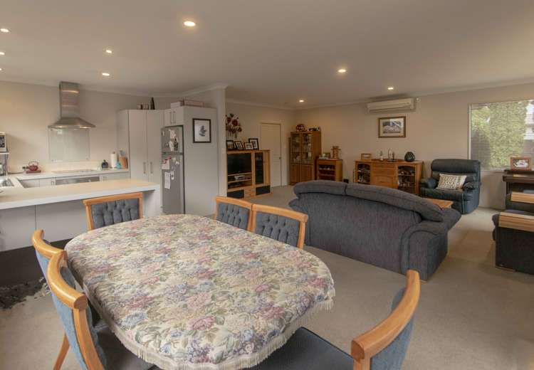 210a Kennedy Road Onekawa_11