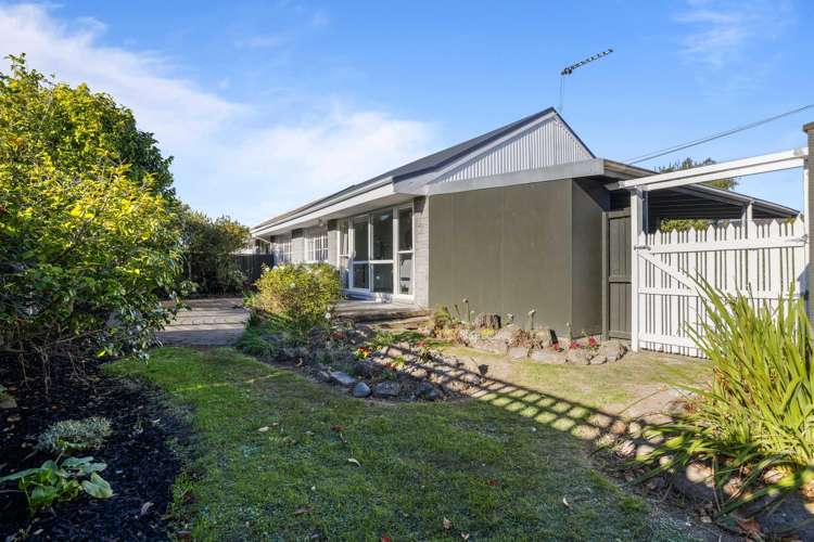 2/75 Garreg Road Bryndwr_16