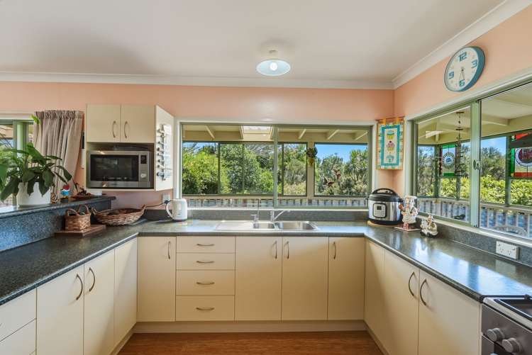 28 Mangatete Heights Kaingaroa_7