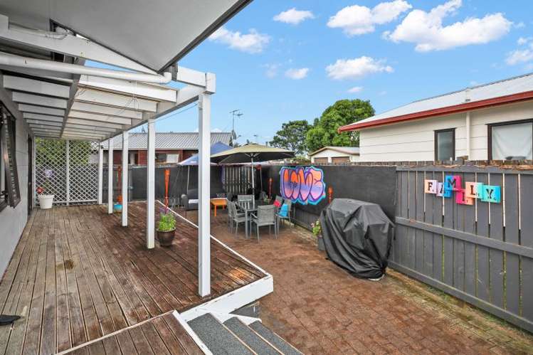 12 Kentucky Crescent Nawton_9