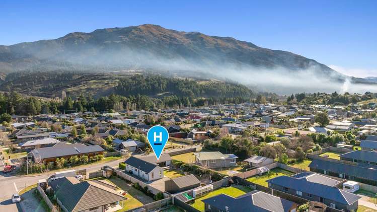 25 Bell Street Lake Hawea_20