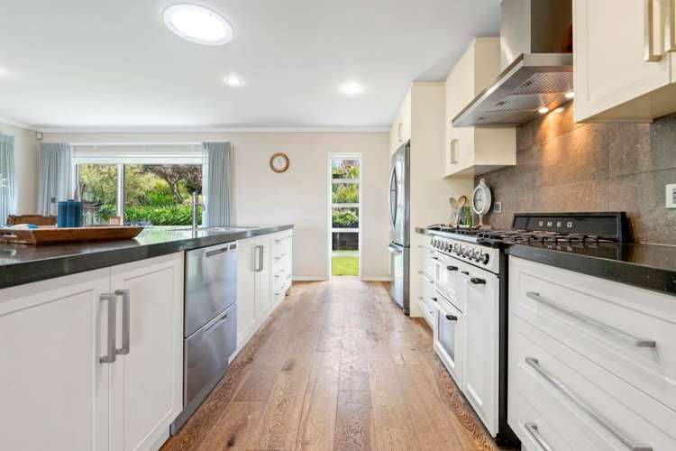 99 Whangaparaoa Road Red Beach_11