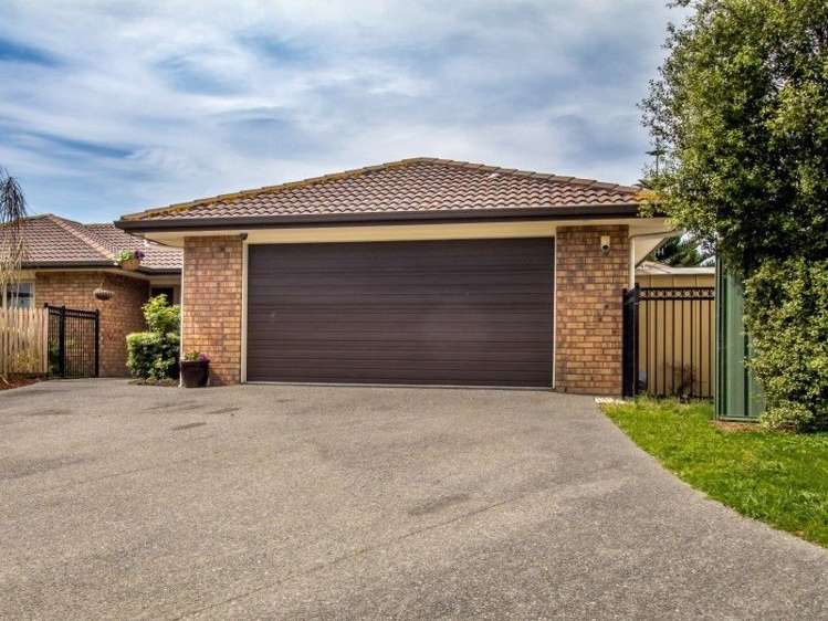 27 Delta Mews Place Clive_17