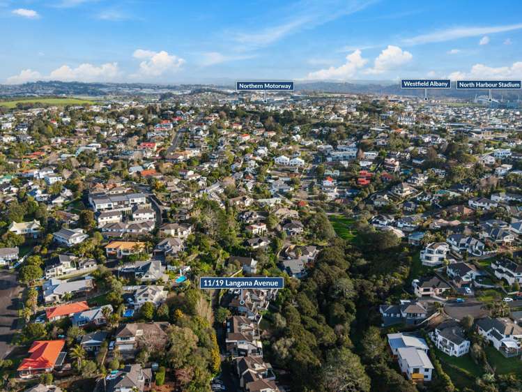 11/19 Langana Avenue Browns Bay_19