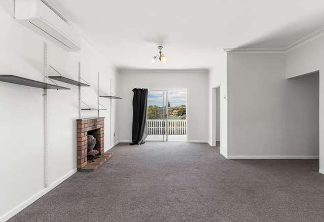 74 Oakdale Rd 1687_1