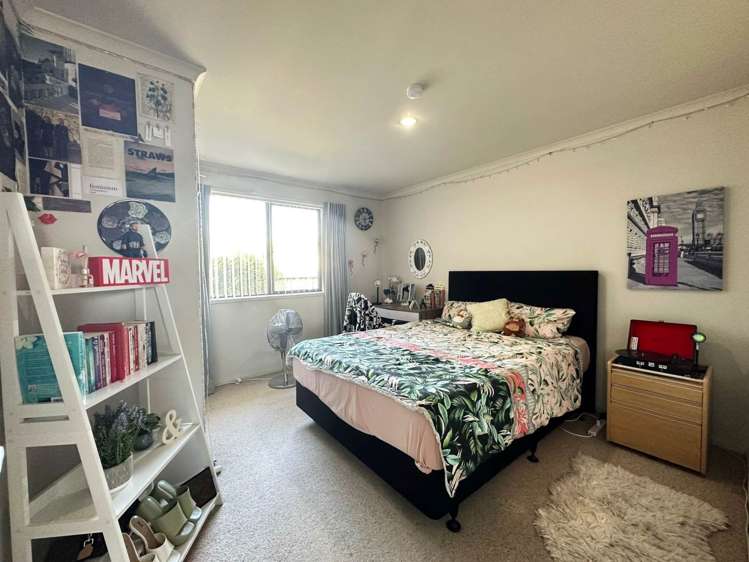 53 Sunningdale Street Wattle Downs_10