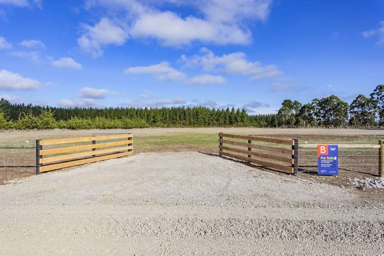 663 Poyntzs Road West Eyreton_4