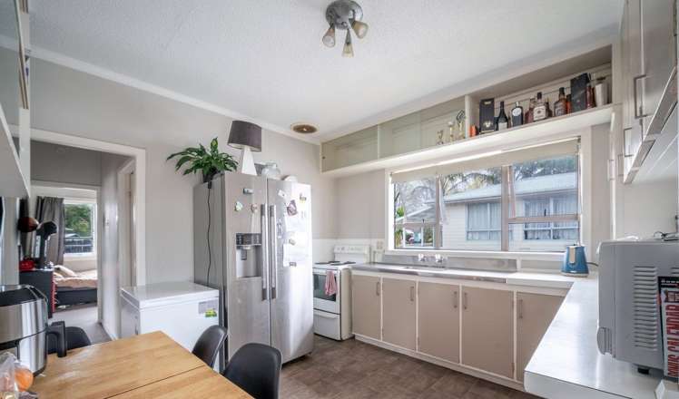 2/1 Cooper Place Papakura_3