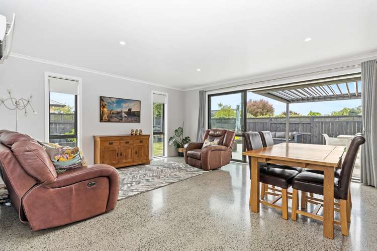 33 Pengover Avenue Leamington_10